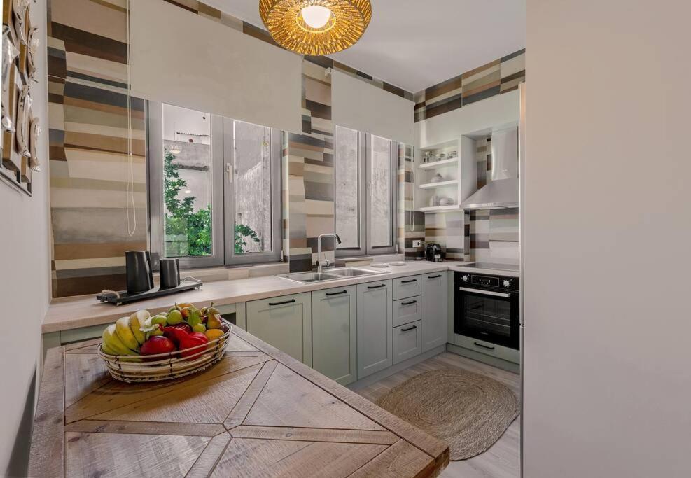 Enigma, A Lux And Boho City Apartment Downtown Preveza Ngoại thất bức ảnh