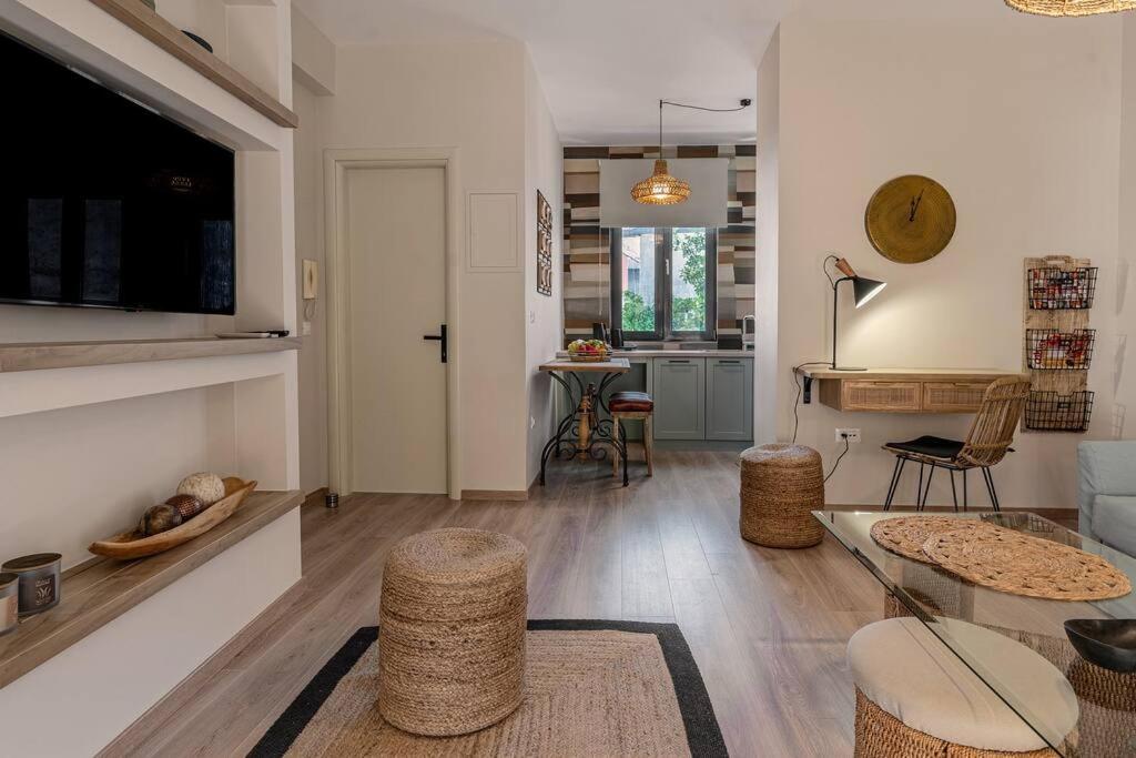 Enigma, A Lux And Boho City Apartment Downtown Preveza Ngoại thất bức ảnh